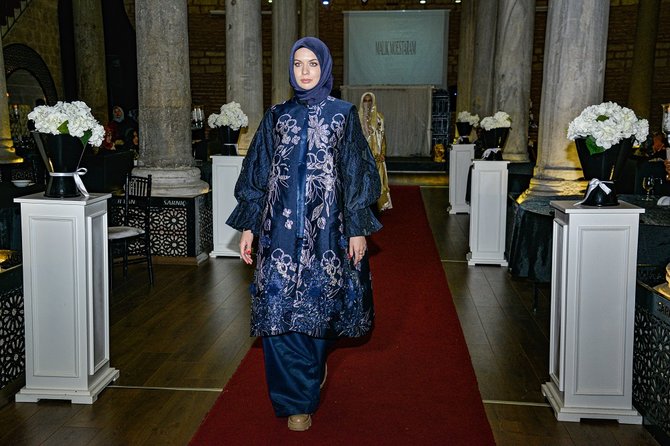 indonesia hijab walk ihw dan lumbung indonesia sukses menggelar fashion show