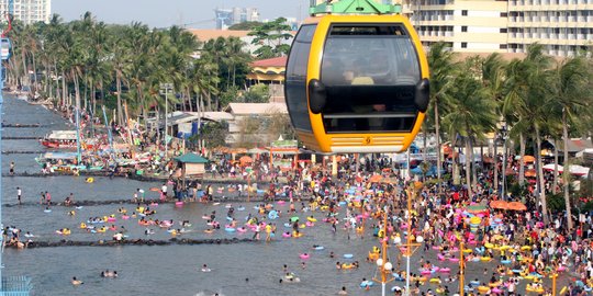 Jelang Tahun Baru, Kawasan Wisata di Jakarta Ramai Pengunjung