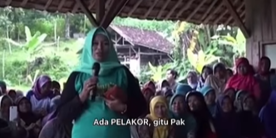 Kocaknya Ibu-ibu di Sumedang Curhat soal Pelakor ke Ridwan Kamil: Tolong Diberantas!