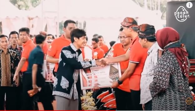pria jepara ini sukses jualan skincare