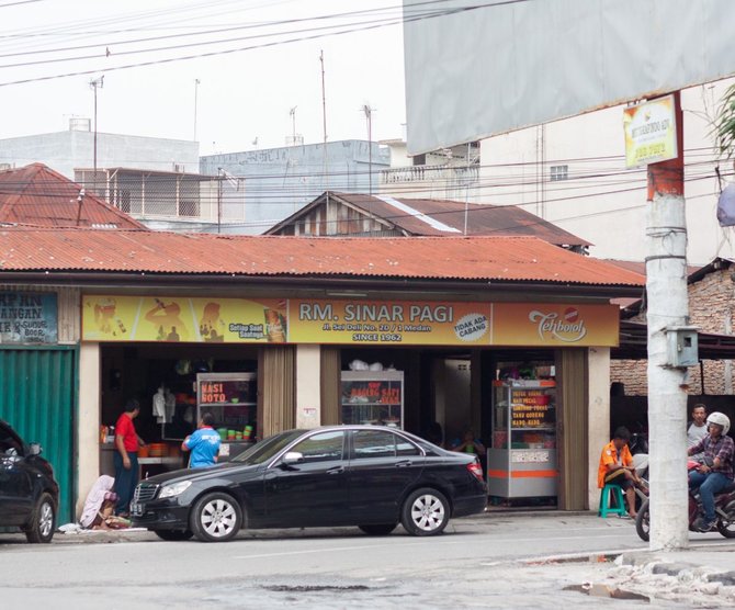 jadi langganan artis hingga pejabat ini fakta menarik 3 warung soto di medan