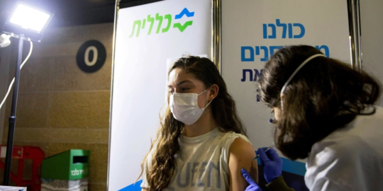 Pejabat Israel: Kasus Omicron Bisa Picu Terjadinya Herd Immunity