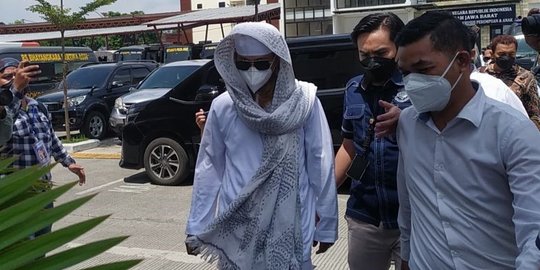 Ditahan di Rutan Polda Jabar, Bahar Smith Disebut Polisi Dalam Kondisi Sehat