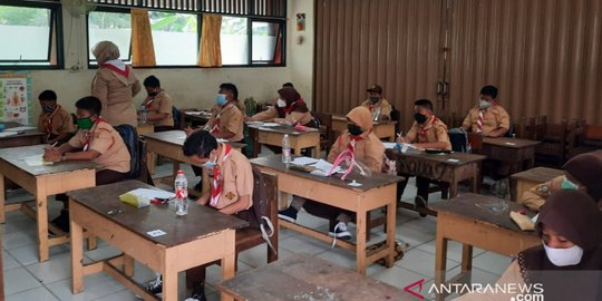 PPKM di Jakarta Naik Level 2, PTM Kapasitas 100 Persen di Sekolah Tetap Berjalan