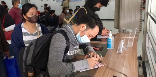 KAI Daop 1 Jakarta Batalkan 9.000 Perjalanan yang Tak Penuhi Syarat