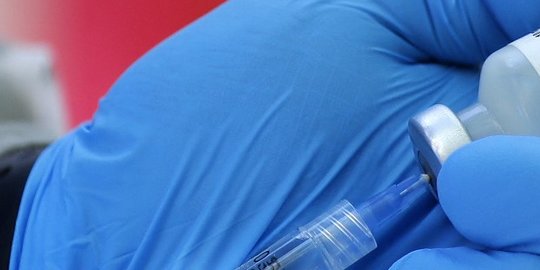 Capaian Vaksinasi Covid-19 di Sumbar Gagal Sentuh Angka 70 Persen