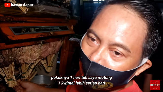 tukang sate ini setiap hari motong ayam satu kwintal