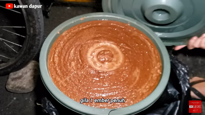 tukang sate ini setiap hari motong ayam satu kwintal