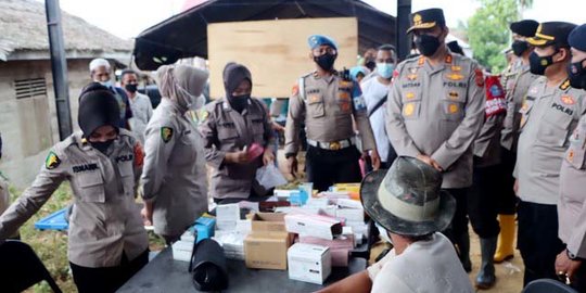 Pengungsi Banjir Aceh Utara Mulai Terserang Penyakit, Polisi Dirikan RS Lapangan