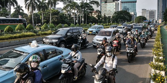 Anies Terbitkan Kepgub PPKM Level 2, Kapasitas Mal dan Resepsi Nikah Maksimal 50%