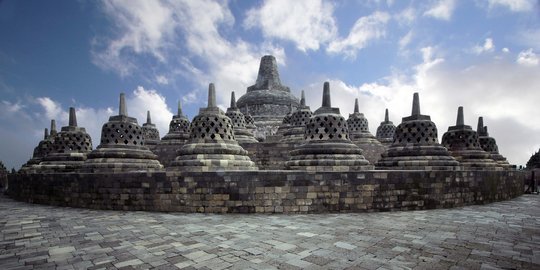 5 Penampakan Makhluk Aneh di Candi Borobudur, Salah Satunya Diduga Alien