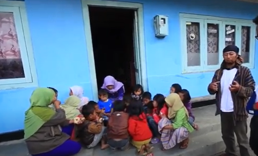 tradisi warga dieng yang jarang diketahui