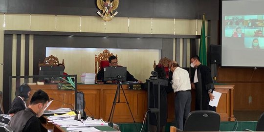 Sidang Kasus Investasi Bodong, Hakim Perintahkan Jaksa Awasi Kesehatan Terdakwa