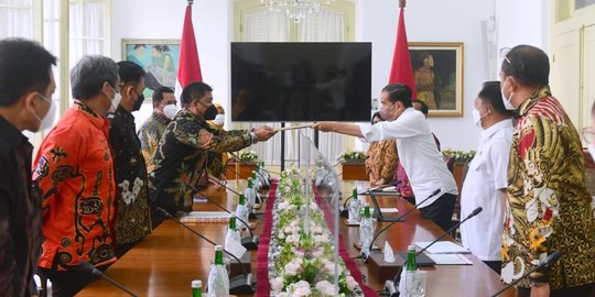 Presiden Jokowi Terima Nama-nama Calon Komisioner KPU-Bawaslu RI