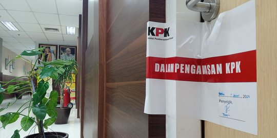 Wali Kota Bekasi Rahmat Effendi Terjaring OTT, Ruangan Dinas Perkimtan Disegel KPK