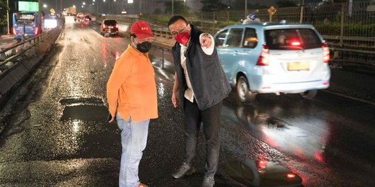 DPRD Ingatkan Pemprov DKI Perbaikan Jalan Rusak Akibat Banjir Jangan Tambal Sulam