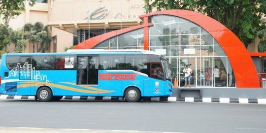 Terpeleset saat Menyalip, Siswi SMK Tewas Tertabrak BRT Trans Semarang