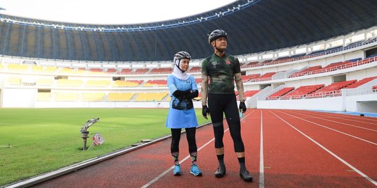 Ganjar Cek Renovasi Stadion Jatidiri: Atap Sudah Tertutup, Rumput Mulai Disiapkan