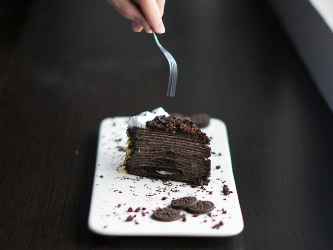 ilustrasi oreo mille crepes
