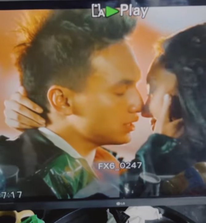 trending ini potret anya geraldine dan jeffri nichol jadi model video klip bintang di surga