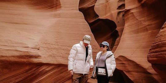 Kunjungi Antelope Canyon, Ini 4 Potret Baby Moon Nikita Willy & Suami di Amerika