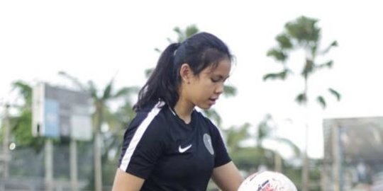 4 Pesona Shalika Aurelia, Pesepak Bola Putri Indonesia Pertama yang Bermain di Eropa