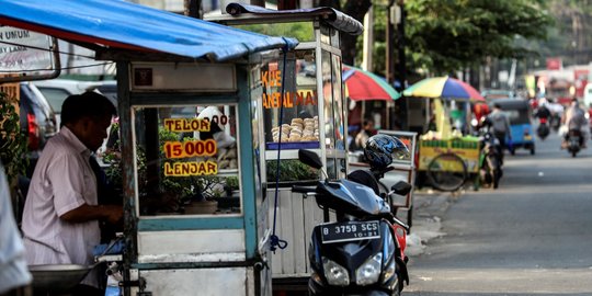 PKL Depan RS UKI Cawang akan Dipindahkan ke Kramat Jati dan Pasar Rebo