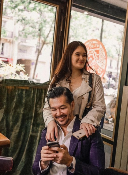 jadi sosok ayah yang penyayang ini potret kedekatan ferry salim dan putrinya brenda