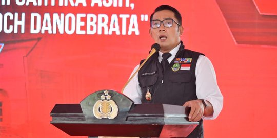 Cegah Omicron, Ridwan Kamil Minta Warga Menengah ke Atas Tahan Diri ke Luar Negeri