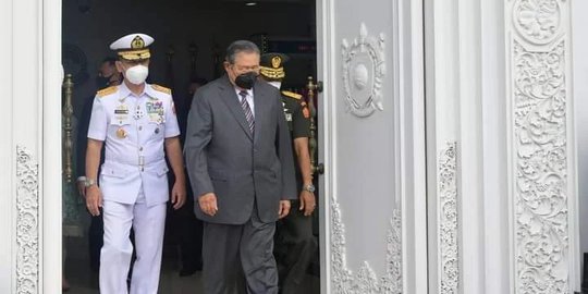 Lama Tak Muncul karena Sakit, Ini Potret Terbaru SBY 'Dikawal' 2 Jenderal