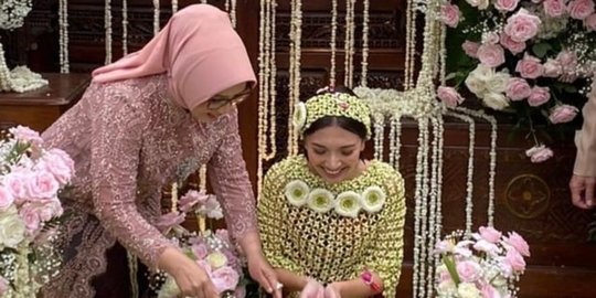 Segera Menikah, Ini 5 Potret Pengajian dan Siraman Sheila Dara dan Vidi Aldiano