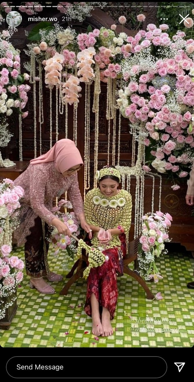 segera menikah ini 4 potret pengajian dan siraman sheila dara dan vidi aldiano
