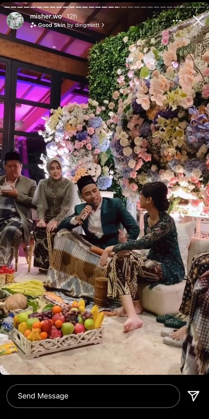 segera menikah ini 4 potret pengajian dan siraman sheila dara dan vidi aldiano