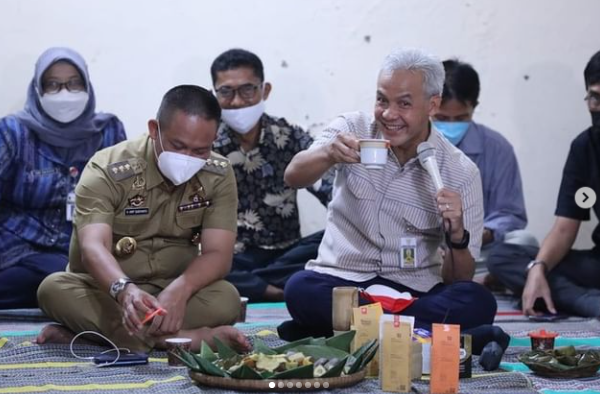 keseruan ganjar pranowo menginap di kebumen