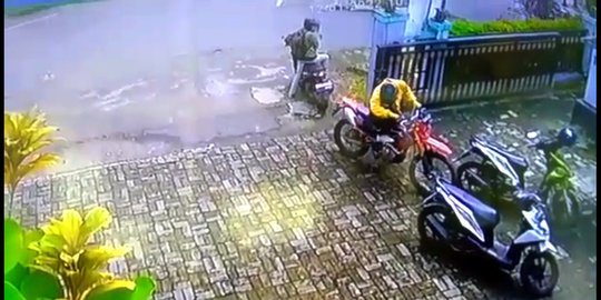 Satpam Kalah Cepat, Motor Trail Pegawai Kelurahan di Tangsel Digasak Maling