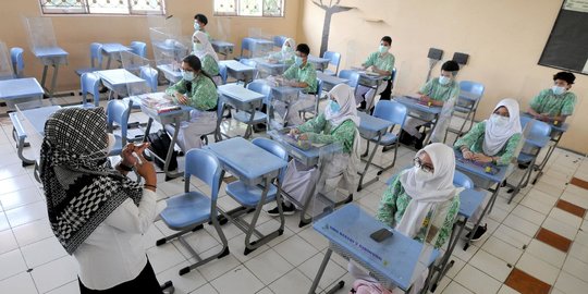 Siswa Terpapar Covid-19, 7 Sekolah di DKI yang Gelar PTM 100 Persen Ditutup