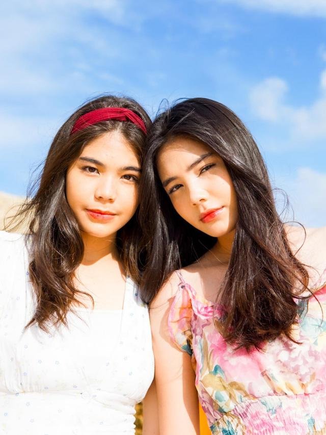 main di suara hati istri intip potret lea ciarachel saat liburan ke pantai