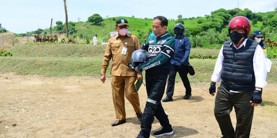 Presiden Jokowi Minta Penataan Fasilitas Menuju Sirkuit Mandalika Tuntas Februari