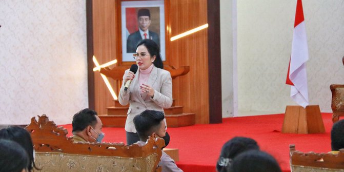 Anggota DPR Nilai 'Kartu Sakti' Jokowi Sejahterakan Masyarakat dan Tingkatkan SDM