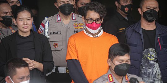 Ardhito Pramono Pakai Ganja untuk Ketenangan dan Fokus Kerja