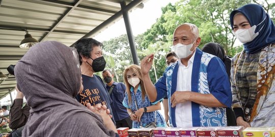 Mengintip Bisnis Daun Kelor Terbesar di NTB, Laku Keras Sampai Ke 13 Negara