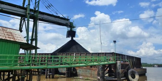 cukup pemerintah jamin suplai listrik pln aman hingga akhir januari