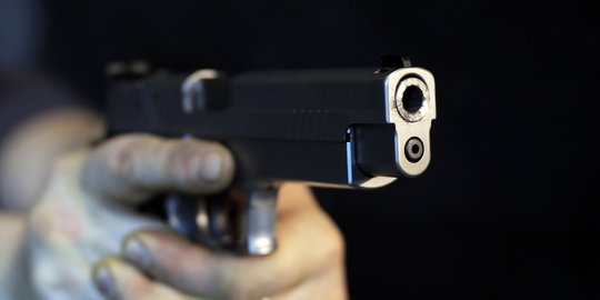 Pria Acungkan Pistol di Kota Batu Residivis Penembakan Polisi