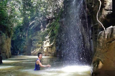 ada goa dan air terjun ini pesona wisata pantai pis di labura