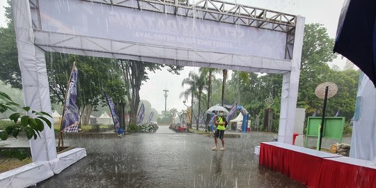 Balapan Perdana Diguyur Hujan, Begini Penampakan Arena Balap Motor di Ancol