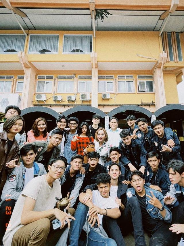 penuh haru intip 4 momen perpisahan pemain dari jendela smp