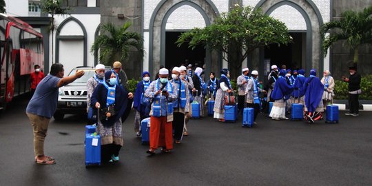 Pantau Perkembangan Omicron, Kemenag Hentikan Sementara Pengiriman Jamaah Umrah