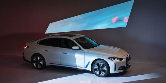 BMW Indonesia akan Luncurkan Tiga Mobil Listrik termasuk i4 dan iX