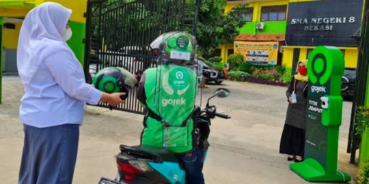 Syarat dan Cara untuk Sopir Gojek yang Ingin Gunakan Motor Listrik