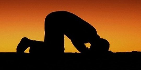 Niat Sholat Sebelum Subuh atau Qobliyah, Begini Keutamaan dan Doanya